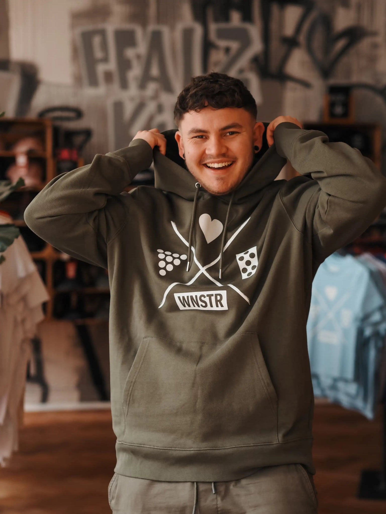 HEIMAT HOODIE UNISEX - WNSTR®