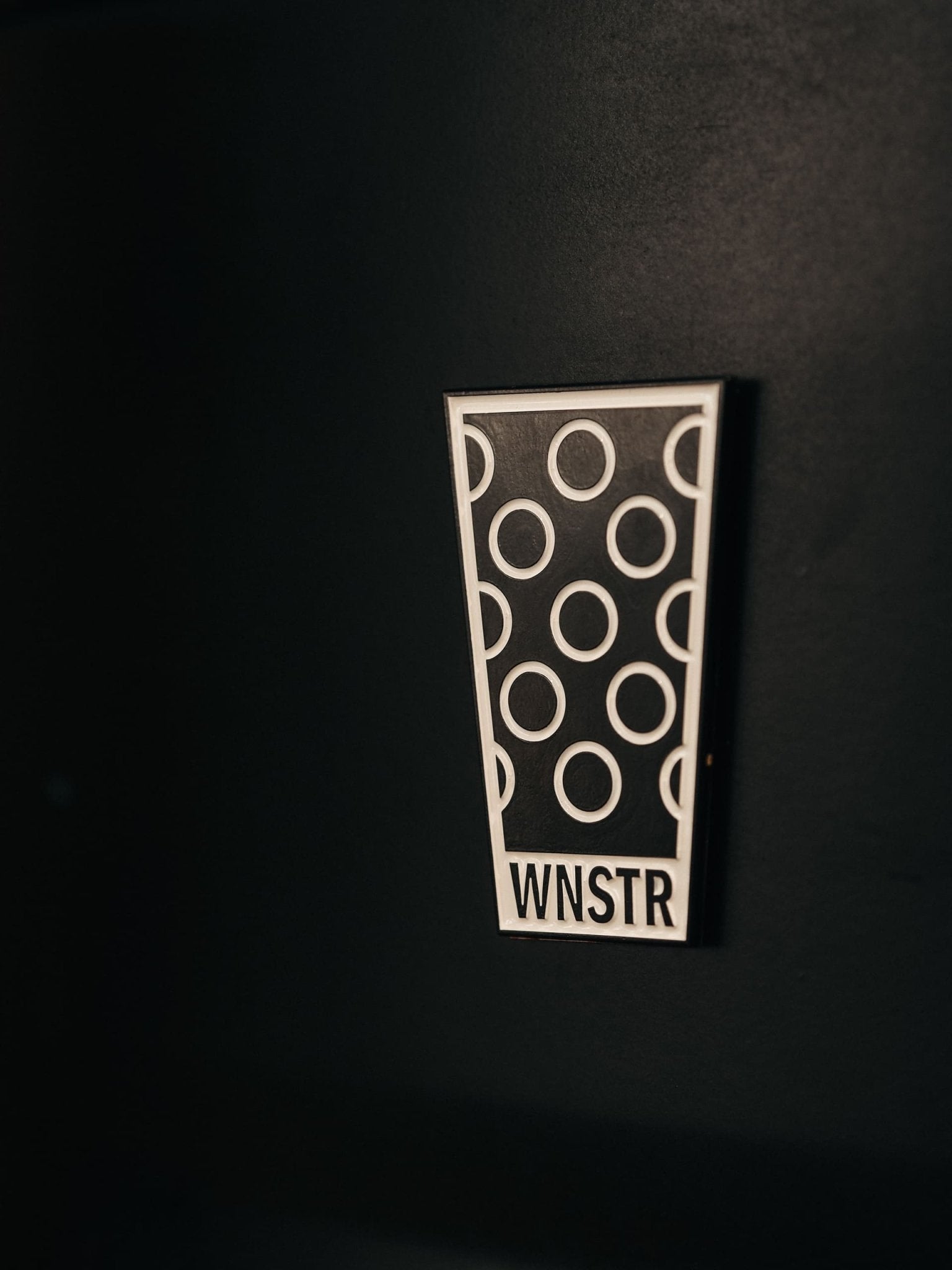 DUBBEGLAS MAGNET - WNSTR®