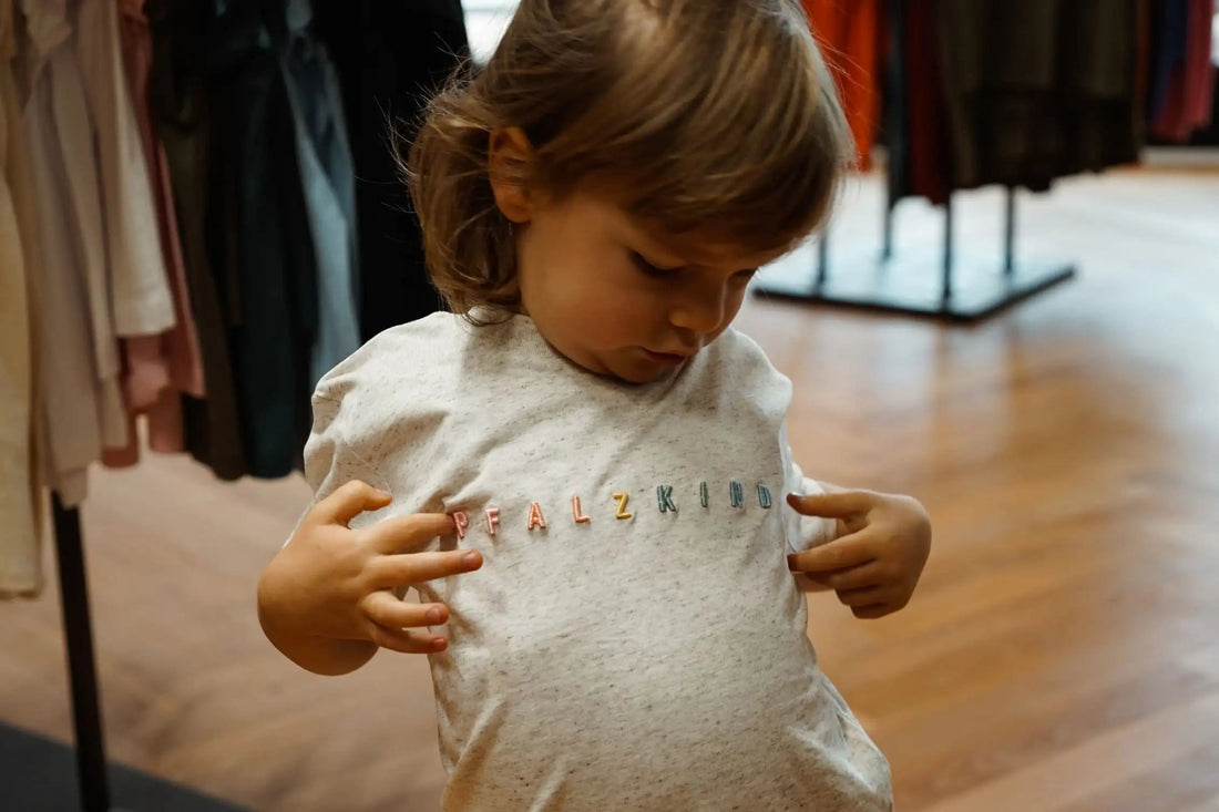 PFALZKIND KIDS SHIRT REGENBOGEN STICK - WNSTR®