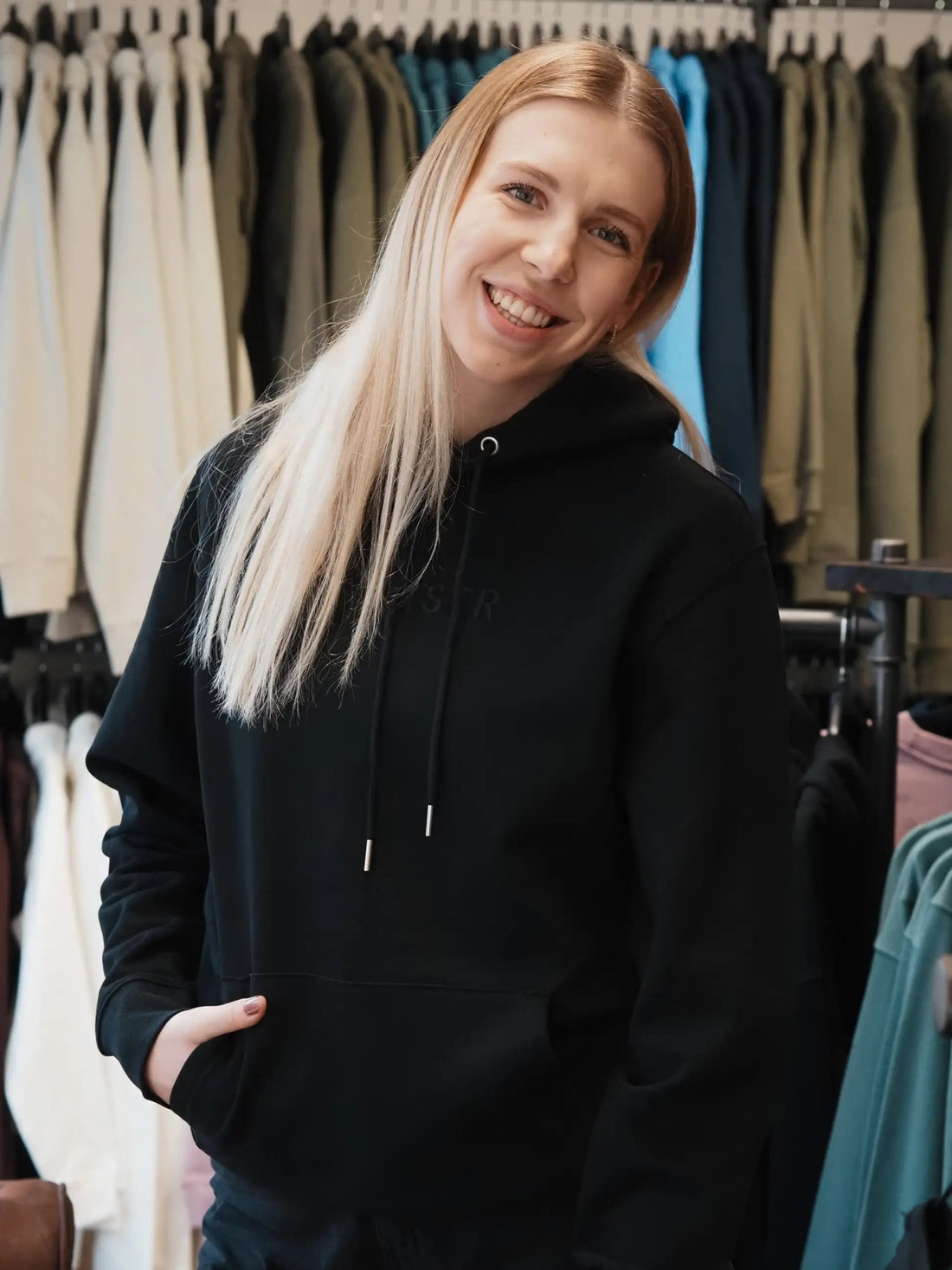 WNSTR BASIC STICK HOODIE UNISEX - WNSTR®